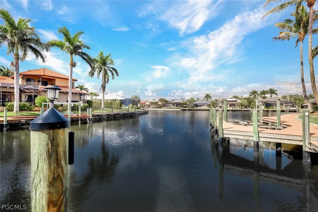 3908 SW 22nd Place Cape Coral FL 33914