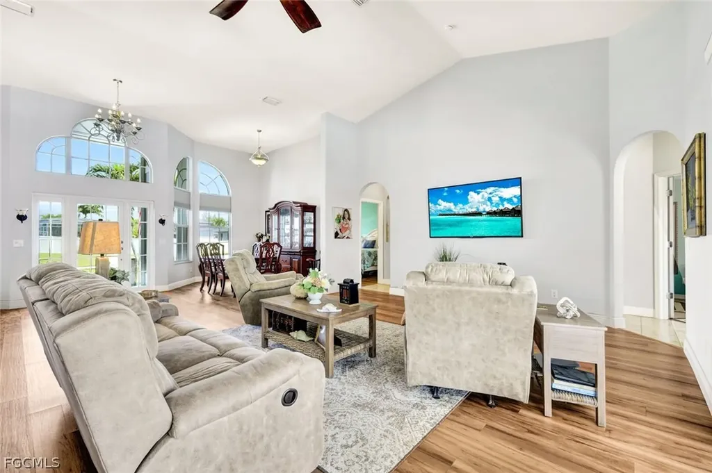 3908 SW 22nd Place Cape Coral FL 33914