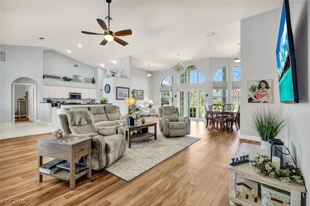 3908 SW 22nd Place Cape Coral FL 33914
