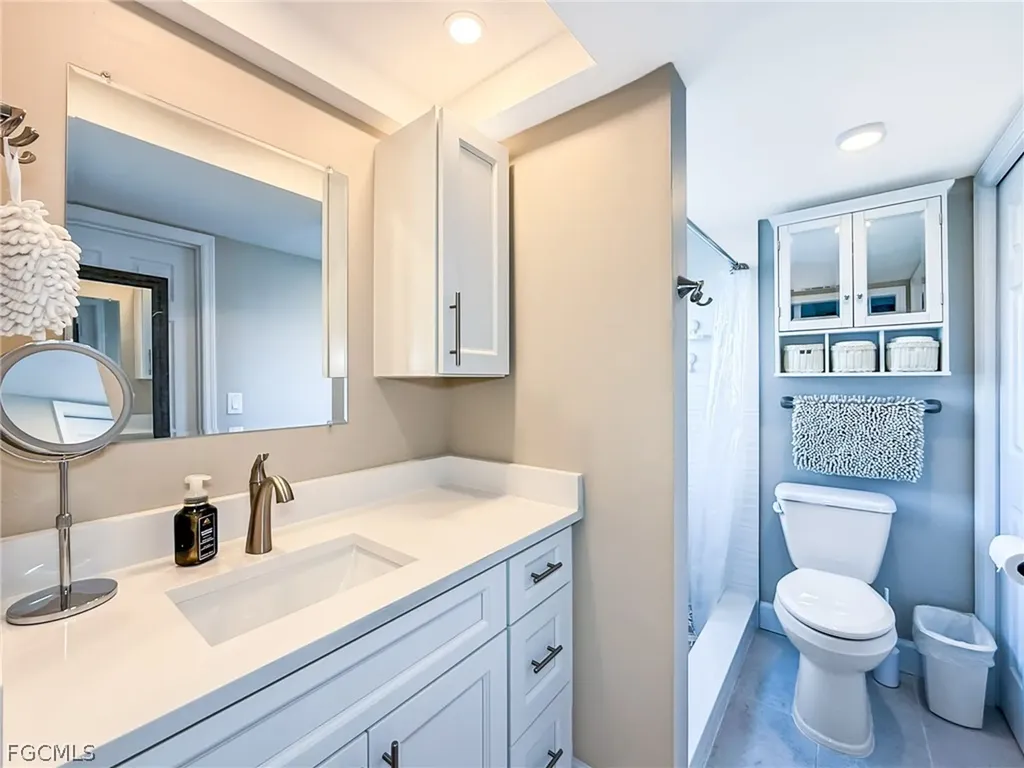 5111 Manor Court Cape Coral FL 33904