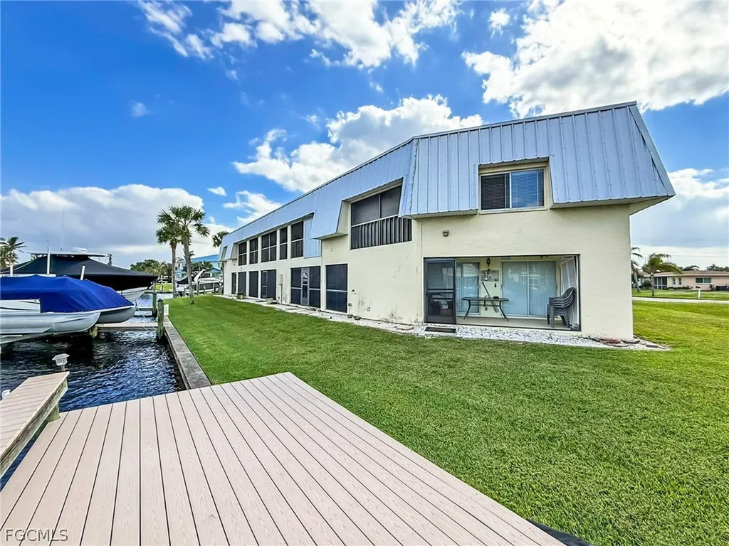5111 Manor Court Cape Coral FL 33904