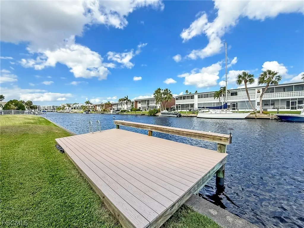 5111 Manor Court Cape Coral FL 33904