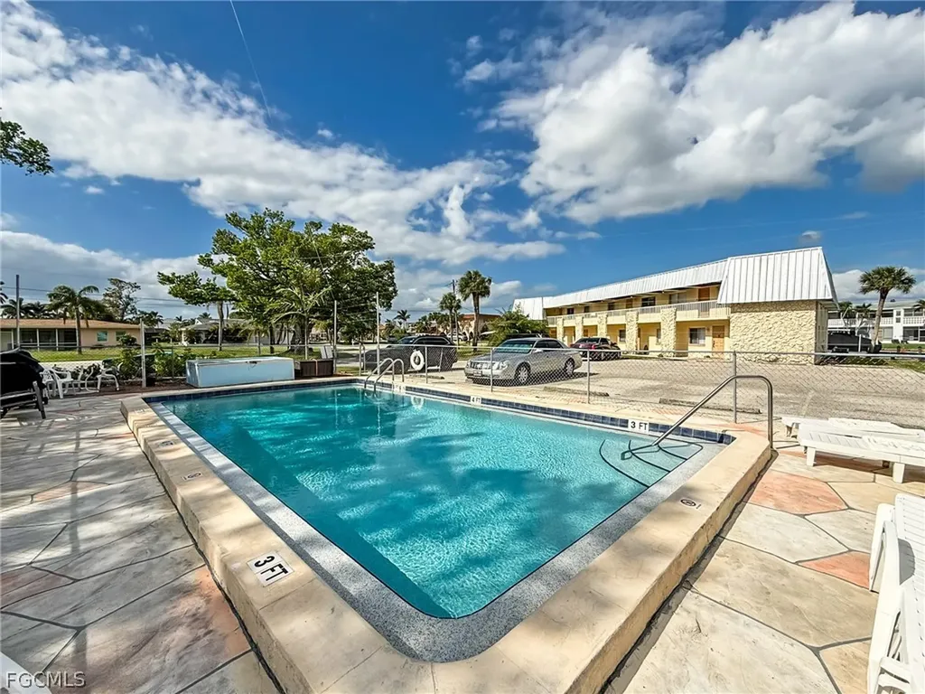 5111 Manor Court Cape Coral FL 33904