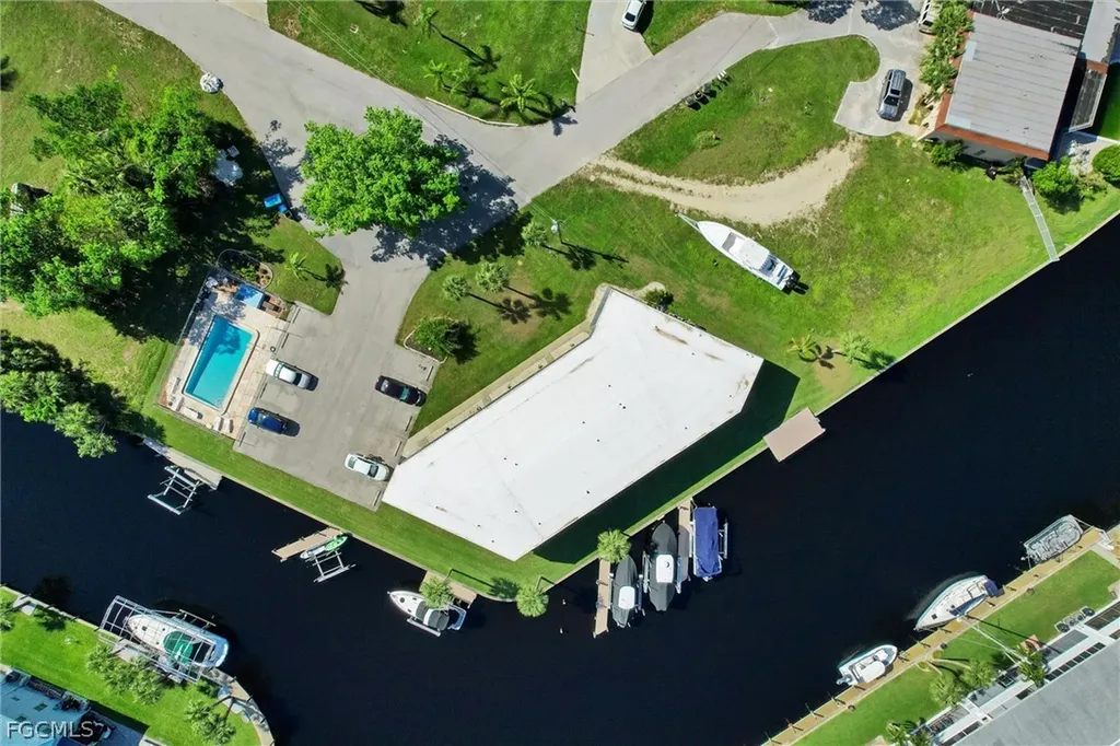 5111 Manor Court Cape Coral FL 33904