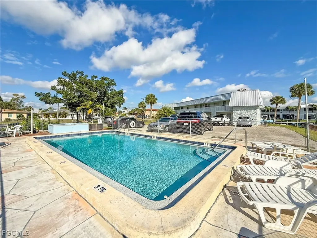5111 Manor Court Cape Coral FL 33904