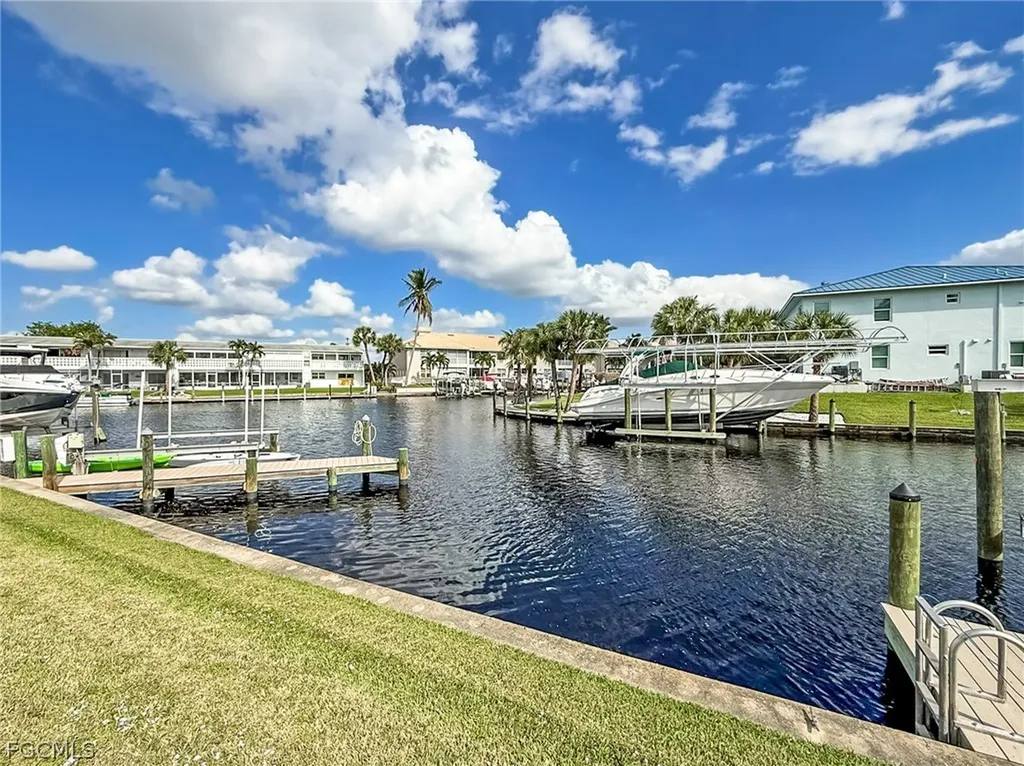 5111 Manor Court Cape Coral FL 33904