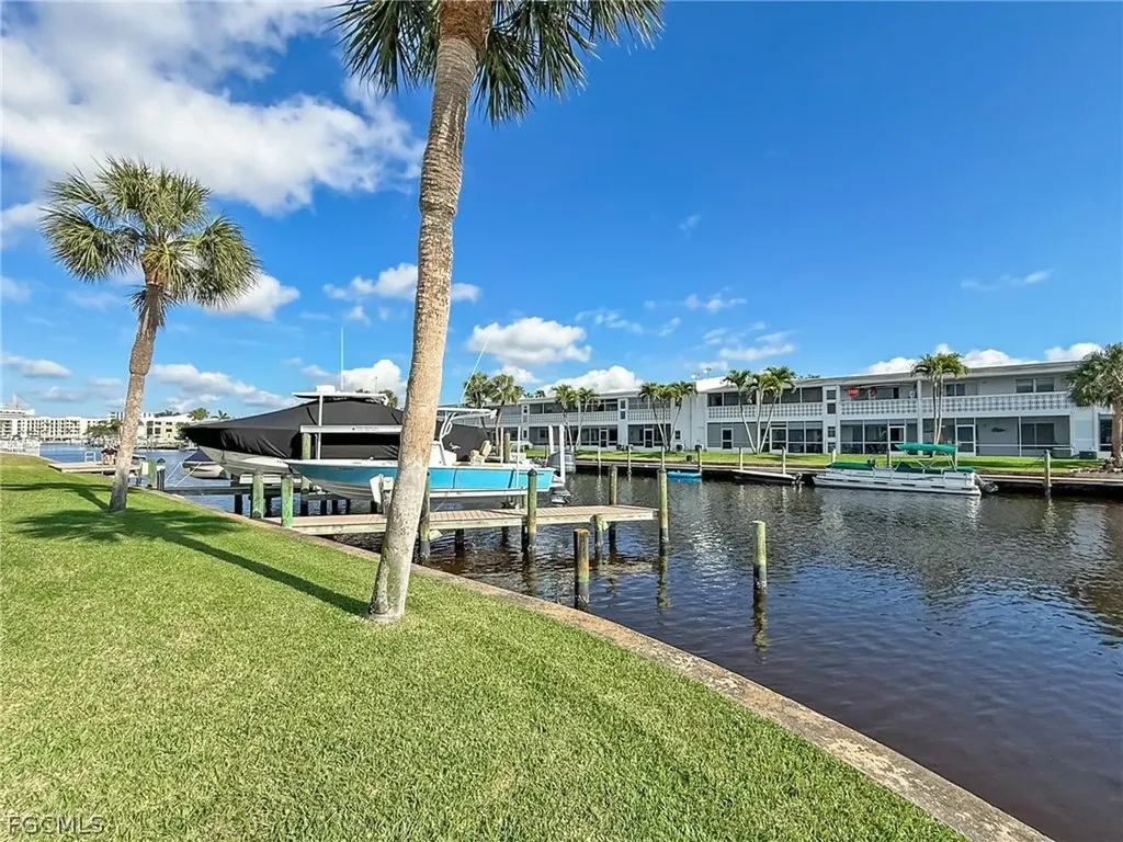5111 Manor Court Cape Coral FL 33904