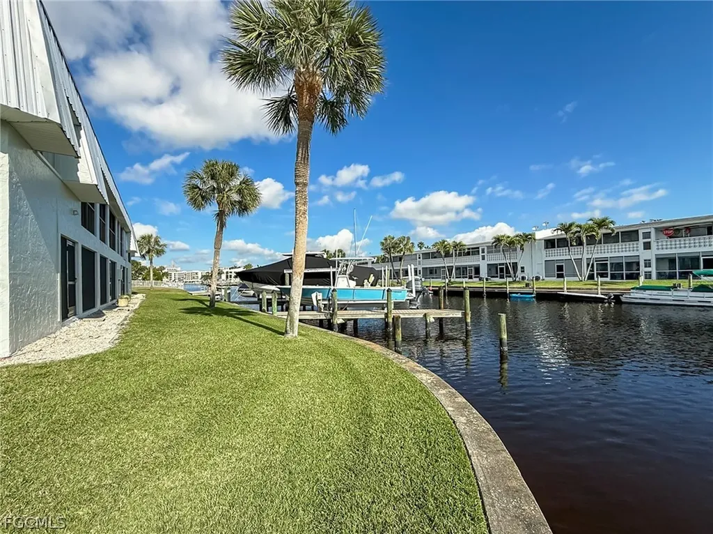 5111 Manor Court Cape Coral FL 33904