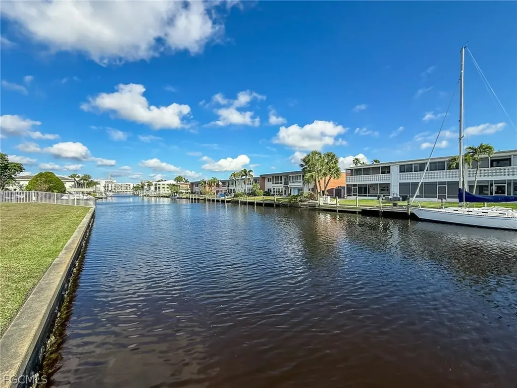 5111 Manor Court Cape Coral FL 33904