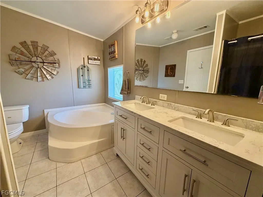 5395 W State Road 80 Fort Denaud FL 33935