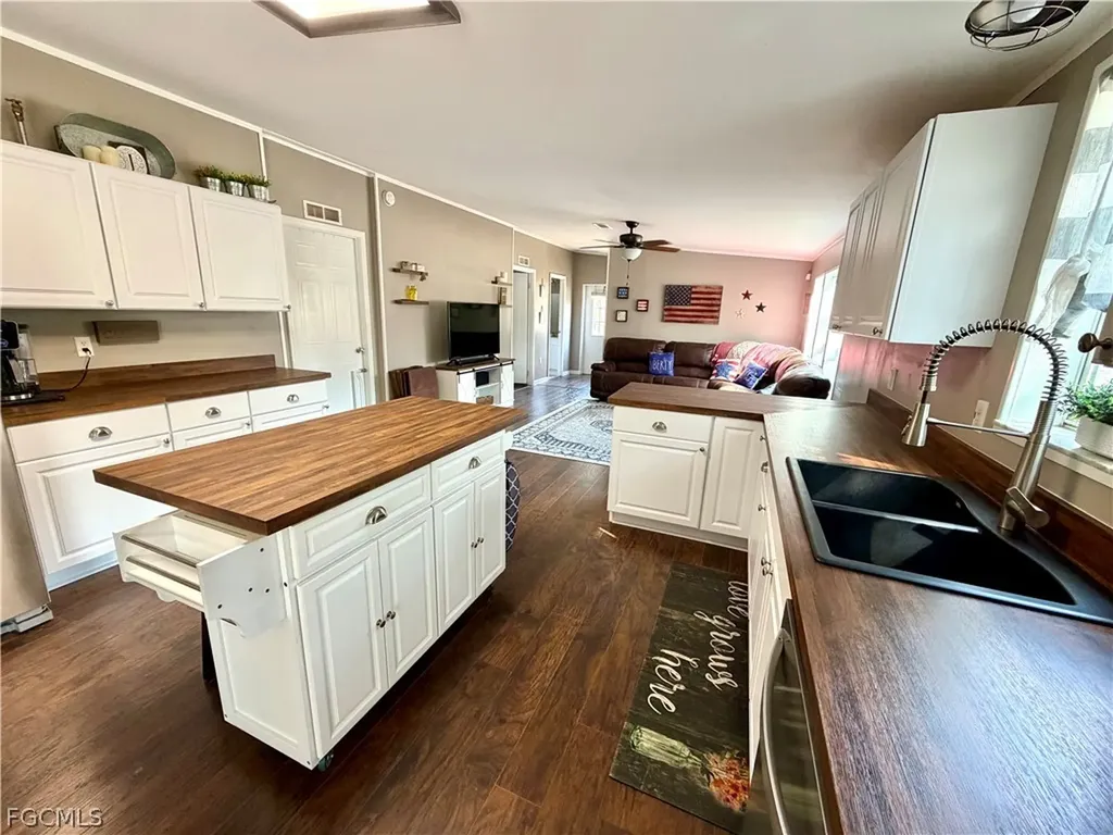 5395 W State Road 80 Fort Denaud FL 33935