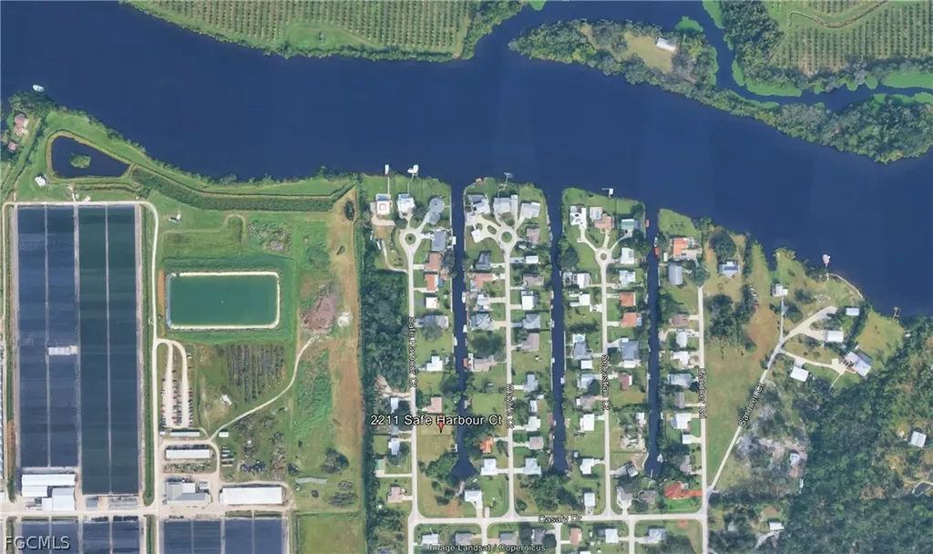 2211 Safe Harbour Court Alva FL 33920