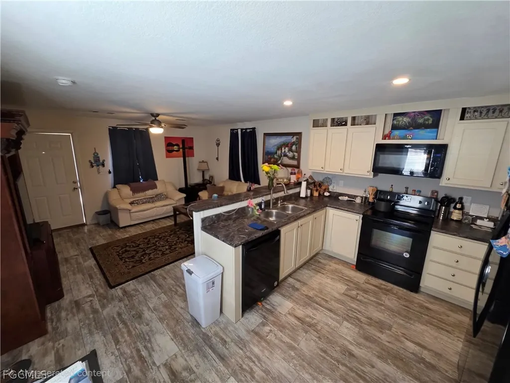 8085 Hart Drive North Fort Myers FL 33917