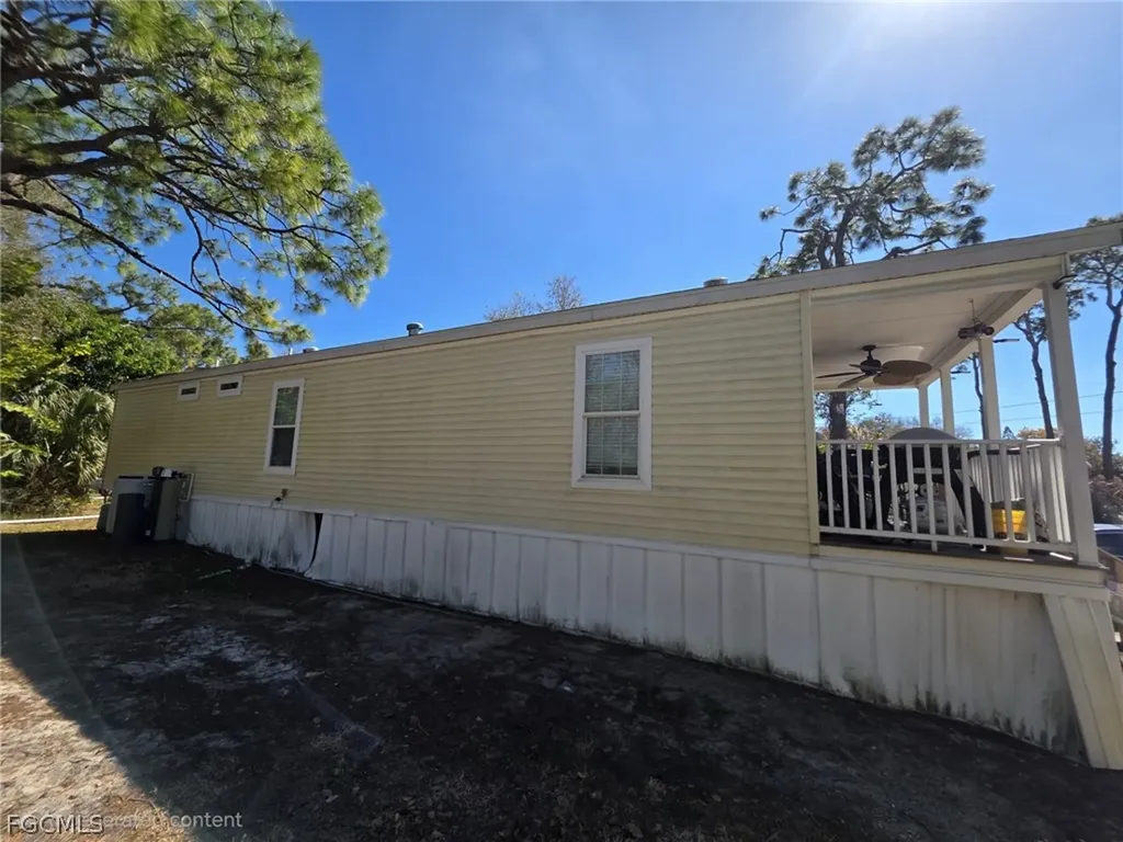 8085 Hart Drive North Fort Myers FL 33917