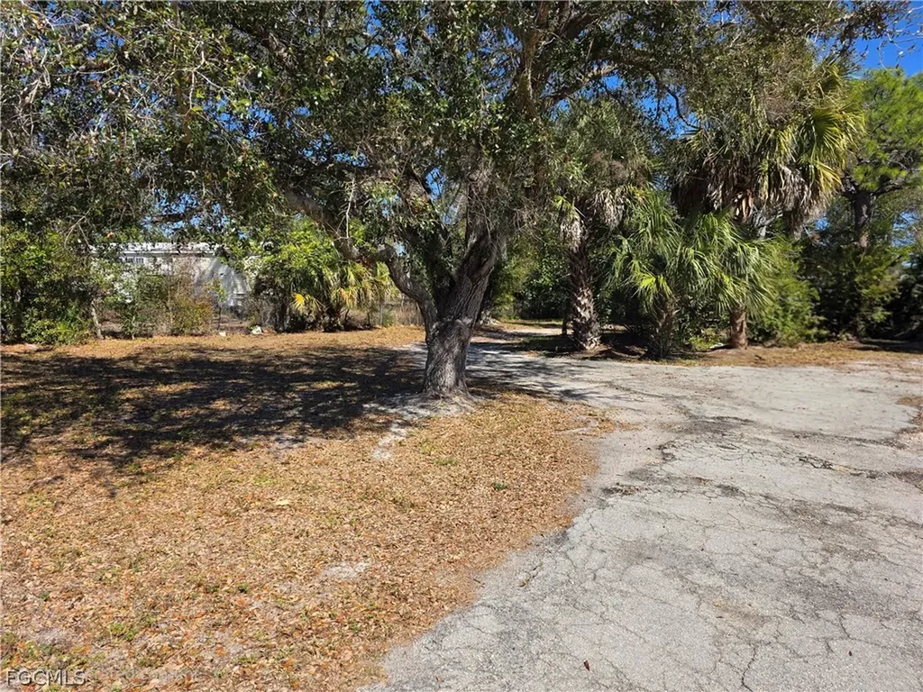 8085 Hart Drive North Fort Myers FL 33917