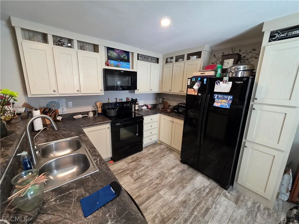 8085 Hart Drive North Fort Myers FL 33917