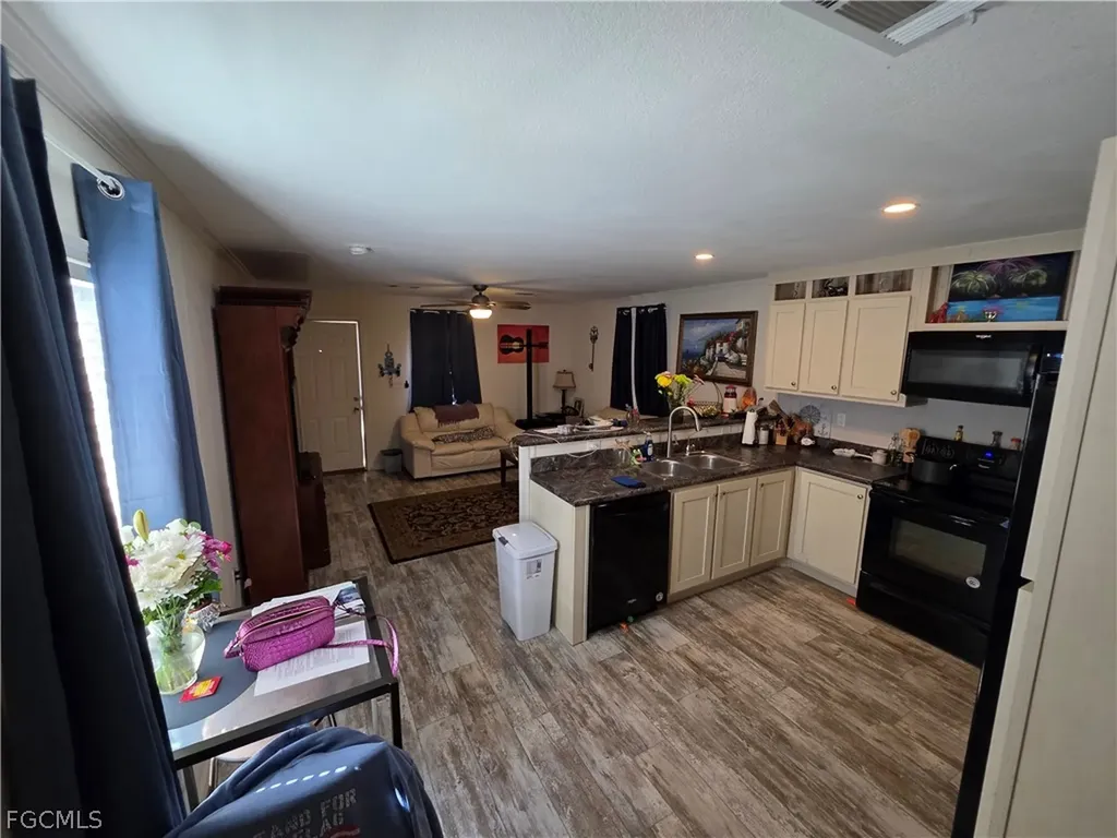 8085 Hart Drive North Fort Myers FL 33917