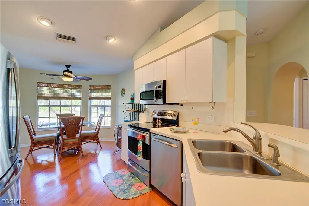 2550 SW 30th Street Cape Coral FL 33914
