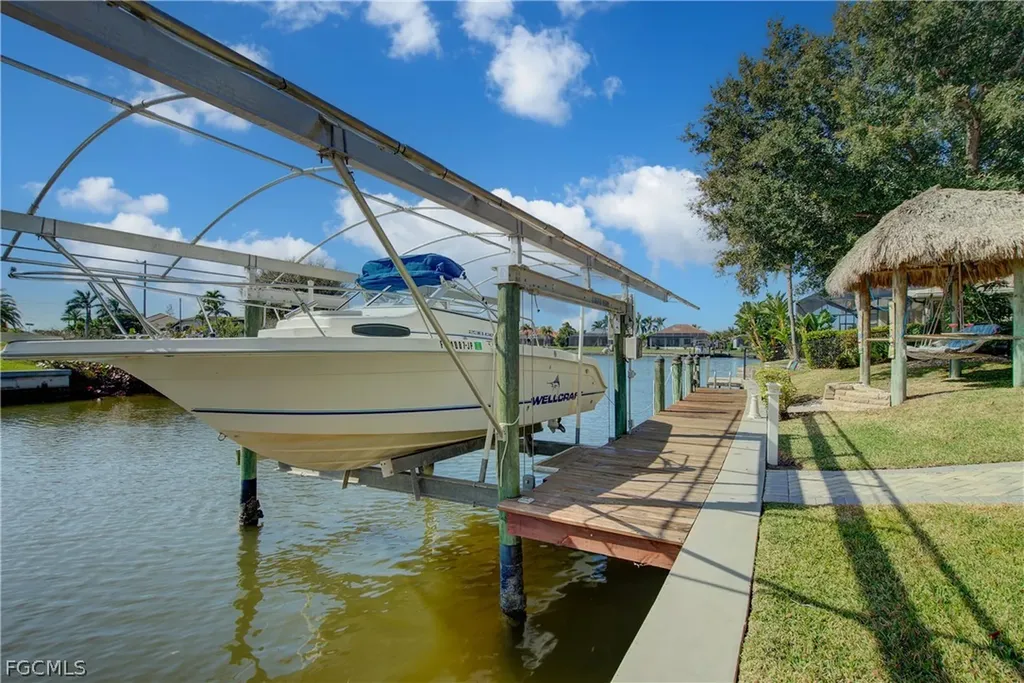 2550 SW 30th Street Cape Coral FL 33914