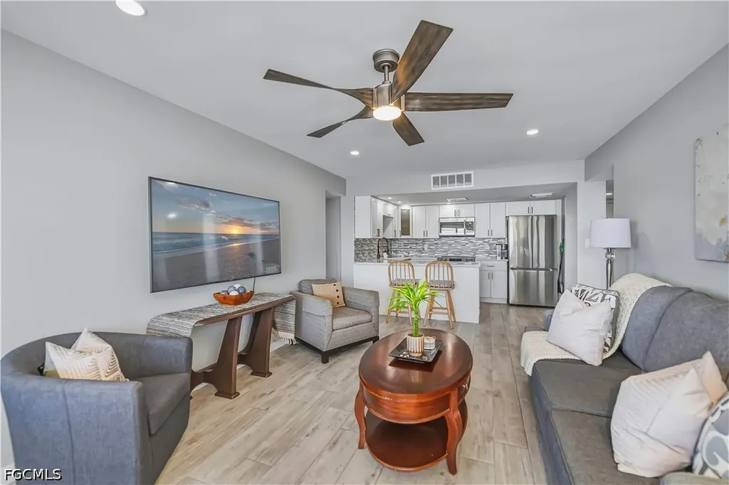 1900 Clifford Street Fort Myers FL 33901