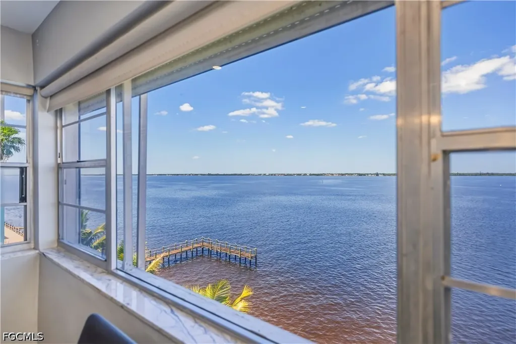 1900 Clifford Street Fort Myers FL 33901