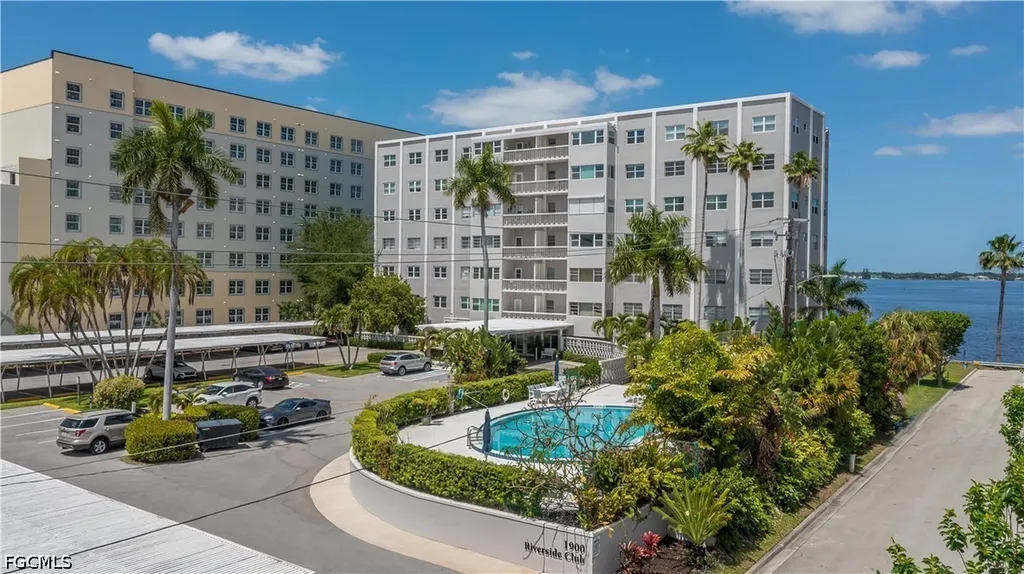 1900 Clifford Street Fort Myers FL 33901