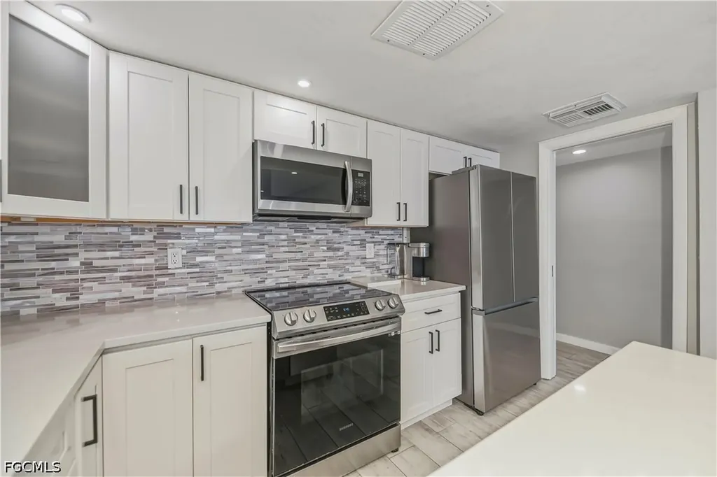 1900 Clifford Street Fort Myers FL 33901