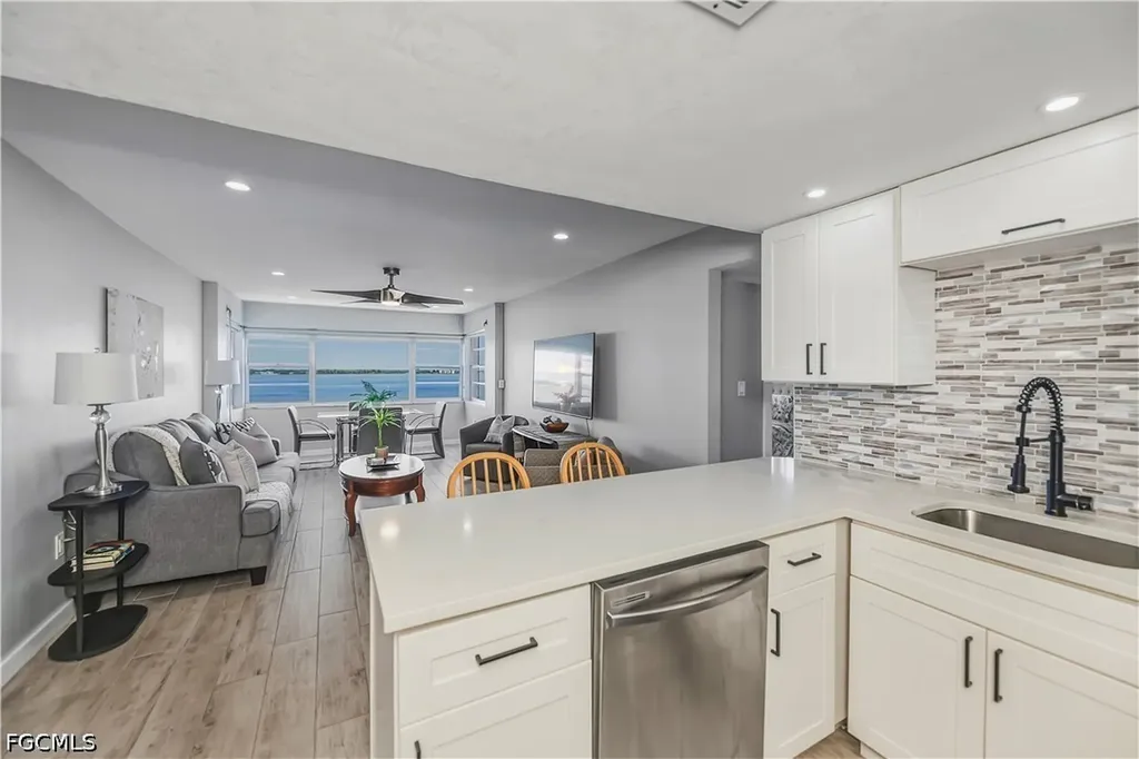1900 Clifford Street Fort Myers FL 33901