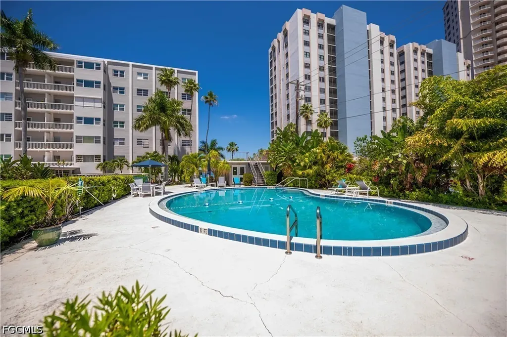 1900 Clifford Street Fort Myers FL 33901