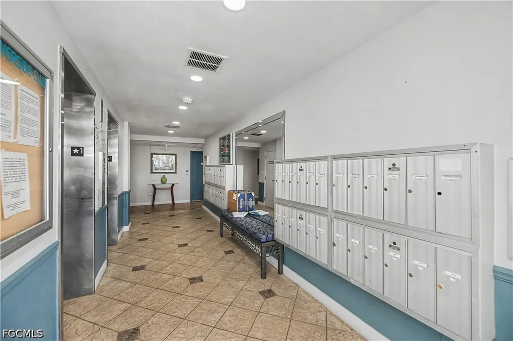 1900 Clifford Street Fort Myers FL 33901