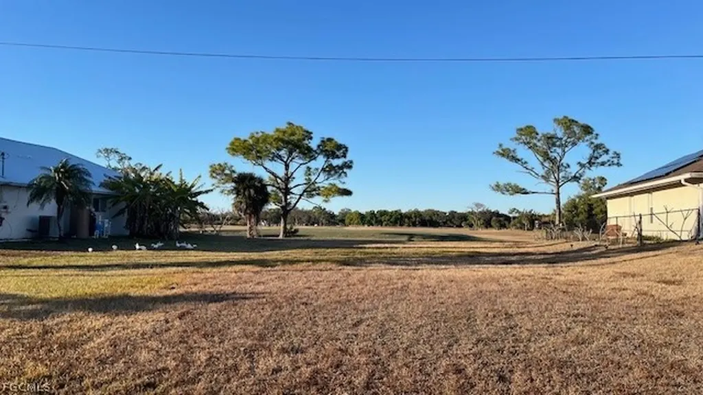 2611 NW 15th Street Cape Coral FL 33993