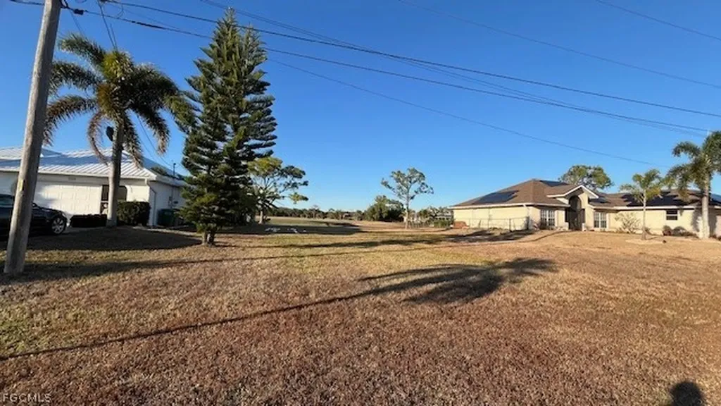 2611 NW 15th Street Cape Coral FL 33993