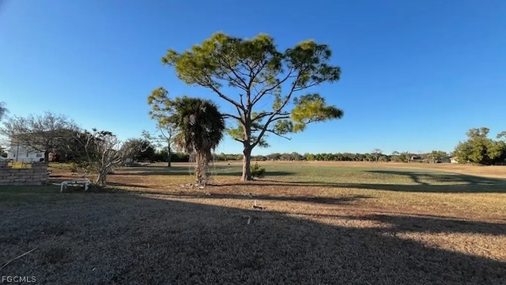 2611 NW 15th Street Cape Coral FL 33993