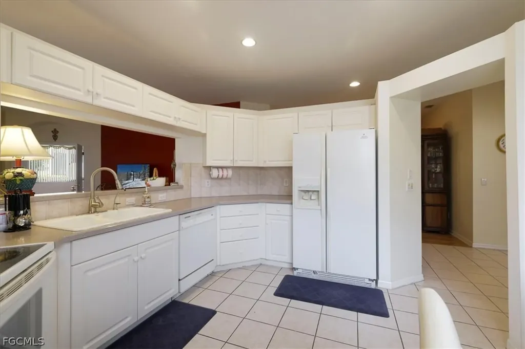 7685 Bay Lake Drive Fort Myers FL 33907