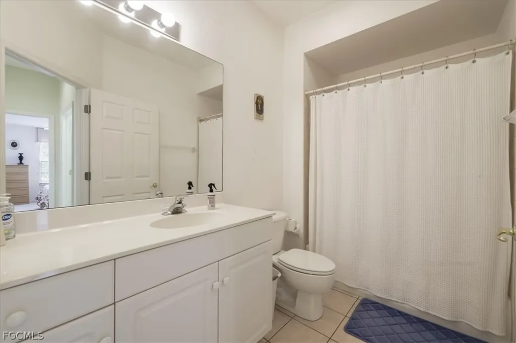 7685 Bay Lake Drive Fort Myers FL 33907