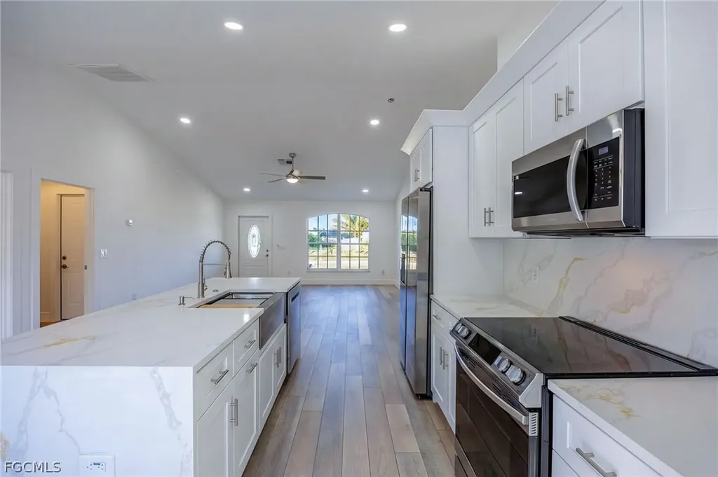 2718 NW 5th Street Cape Coral FL 33993