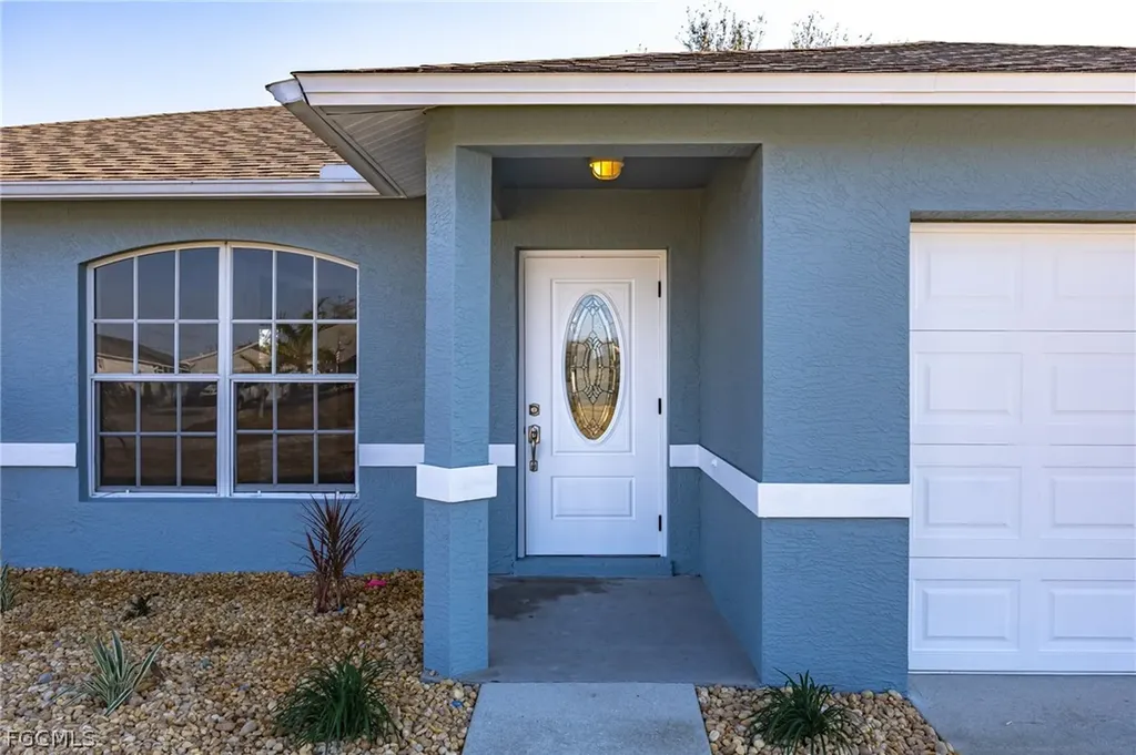 2718 NW 5th Street Cape Coral FL 33993