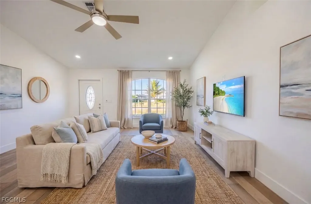 2718 NW 5th Street Cape Coral FL 33993