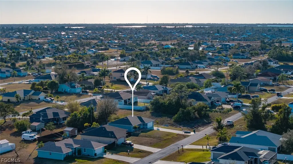 2718 NW 5th Street Cape Coral FL 33993