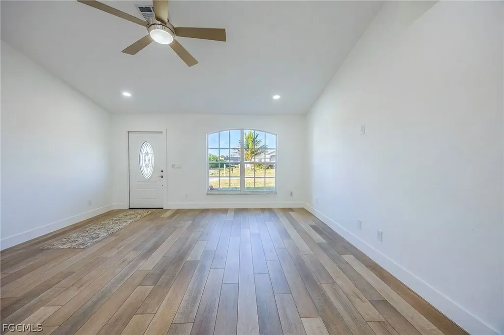 2718 NW 5th Street Cape Coral FL 33993