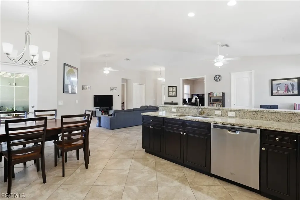 5816 Elizabeth Ann Way Fort Myers FL 33912