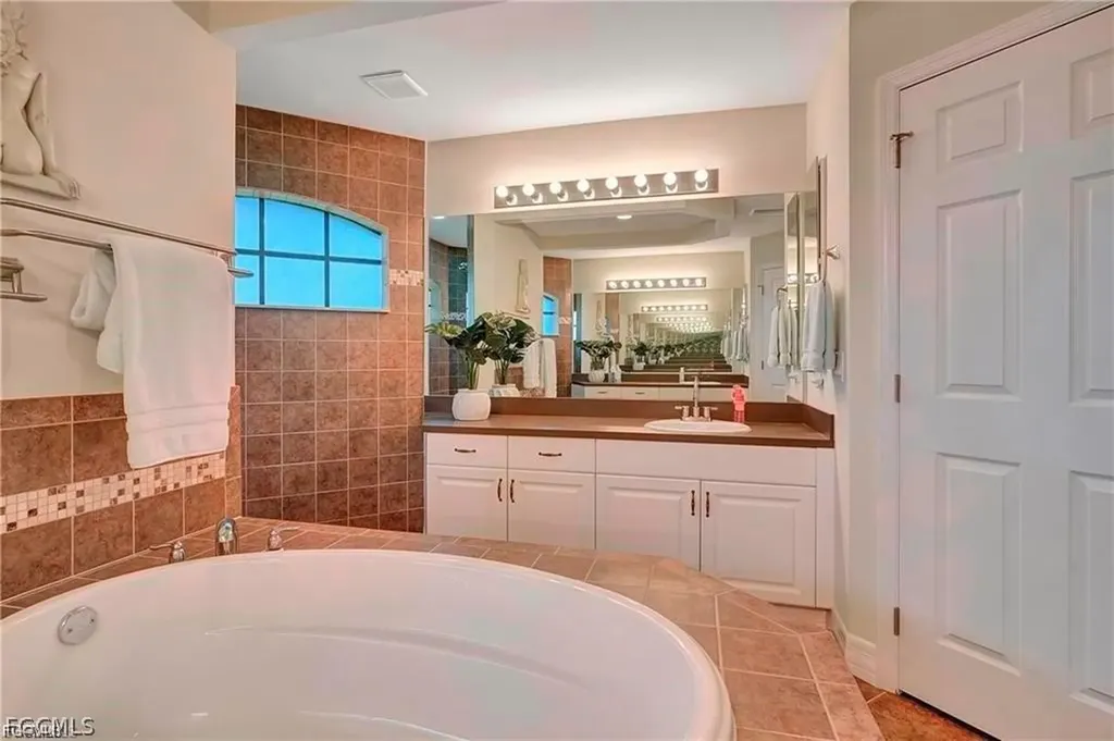 4921 Sorrento Court Cape Coral FL 33904