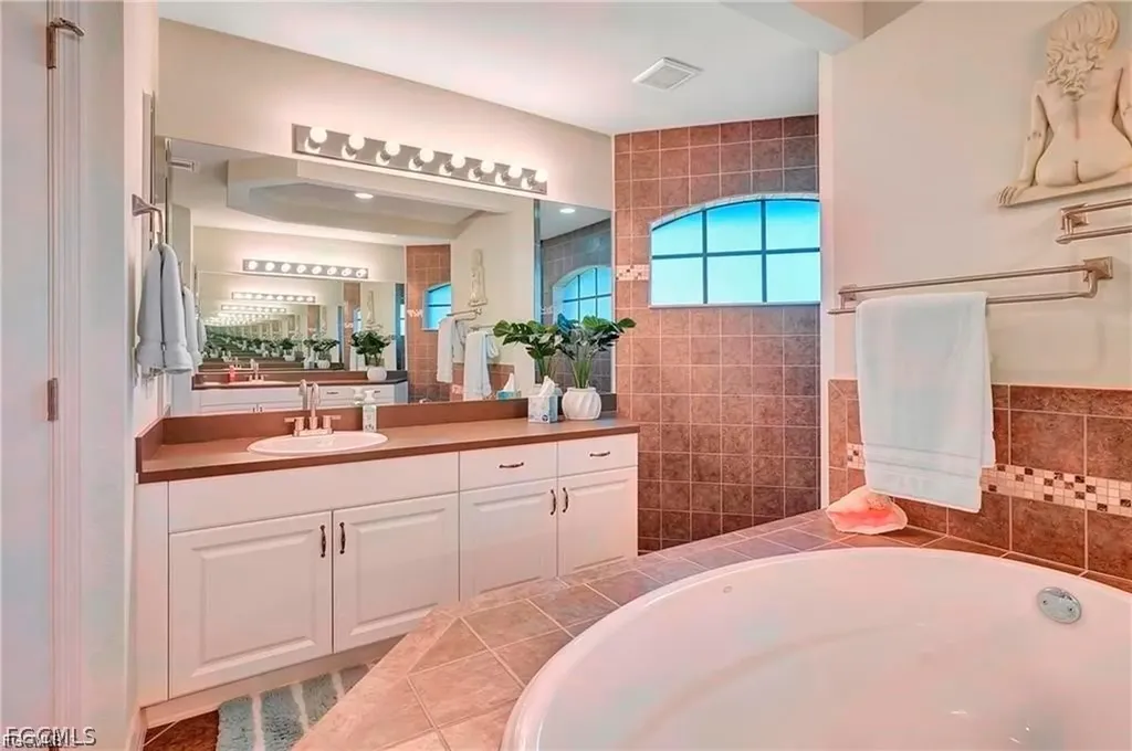 4921 Sorrento Court Cape Coral FL 33904