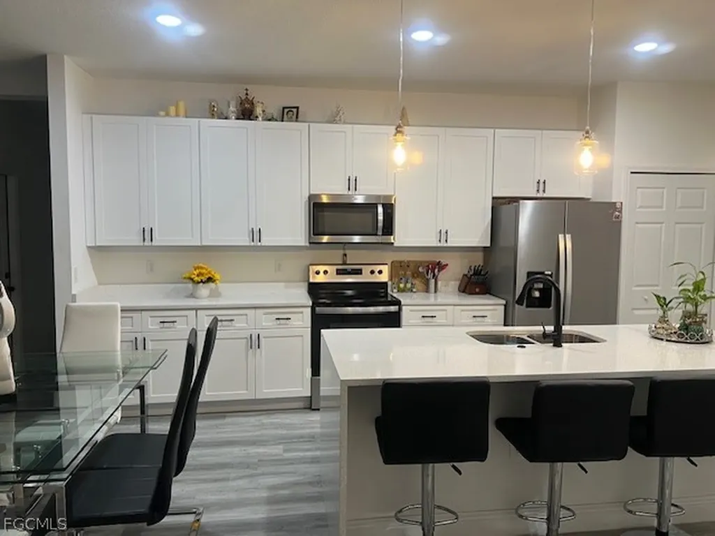 1604 NW 7th Avenue Cape Coral FL 33993