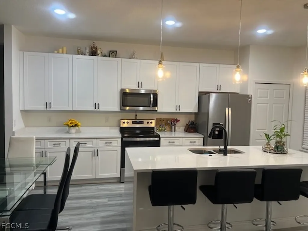1604 NW 7th Avenue Cape Coral FL 33993