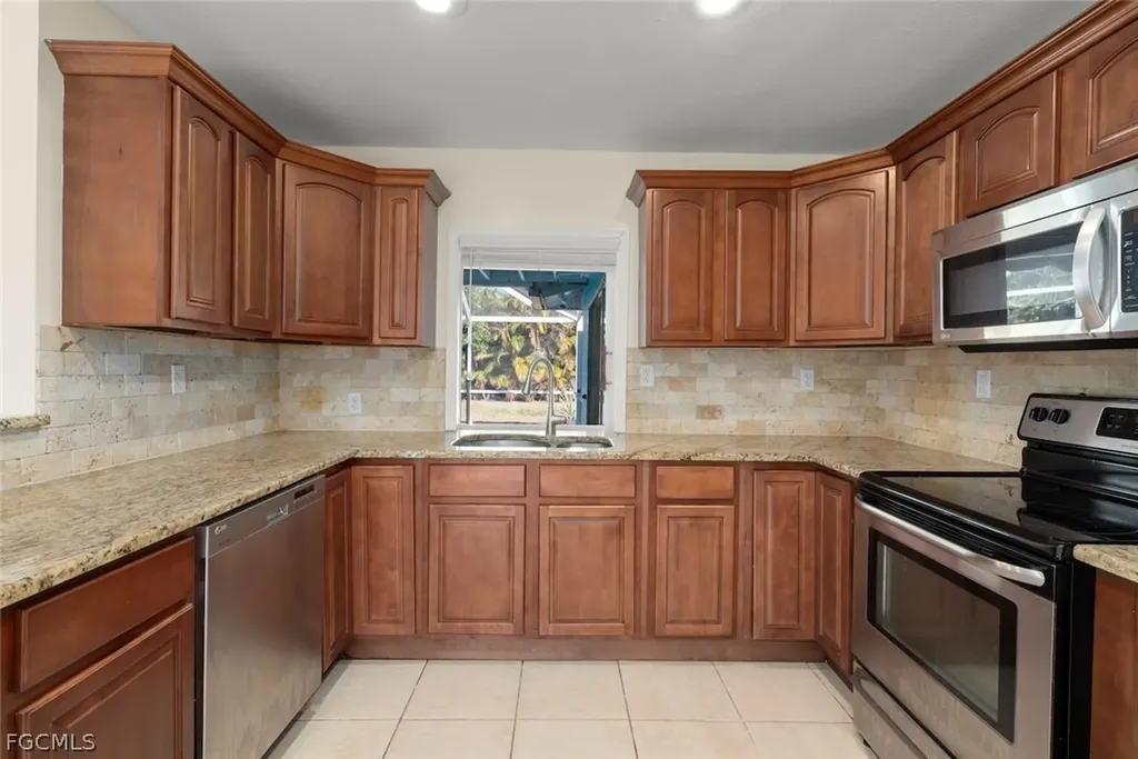 14026 Barcelona Avenue Fort Myers FL 33905