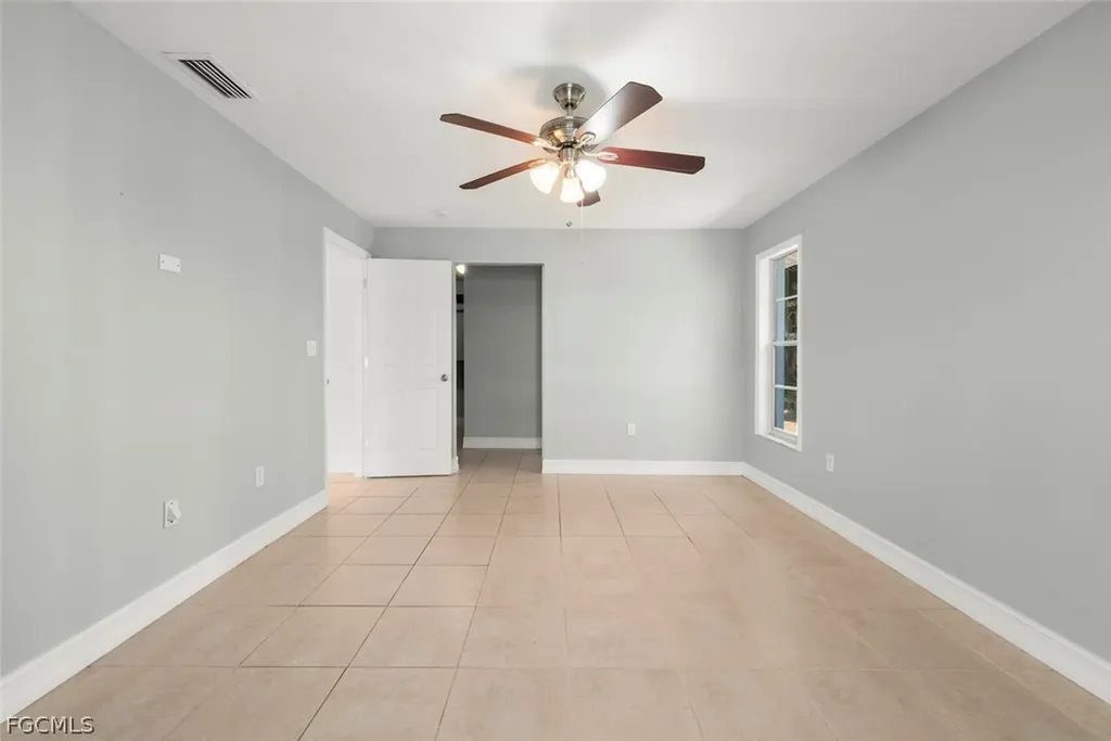 14026 Barcelona Avenue Fort Myers FL 33905