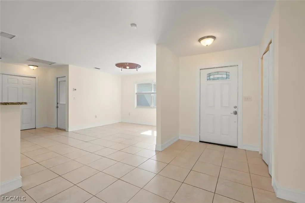 14026 Barcelona Avenue Fort Myers FL 33905