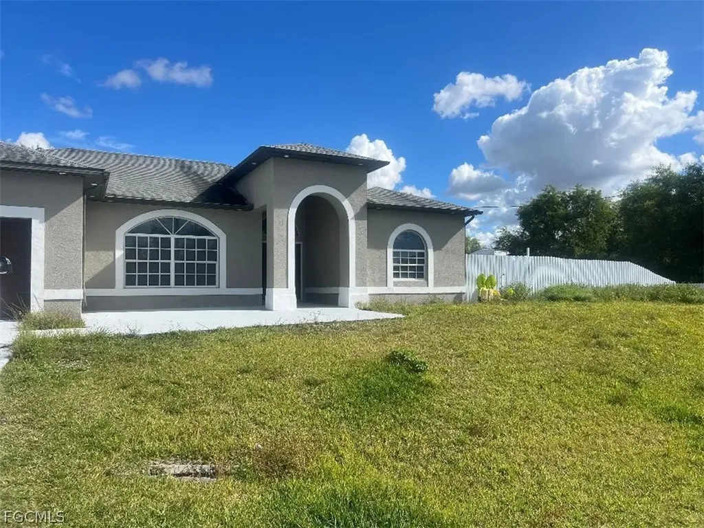 725 Castlestone Avenue S Lehigh Acres FL 33974