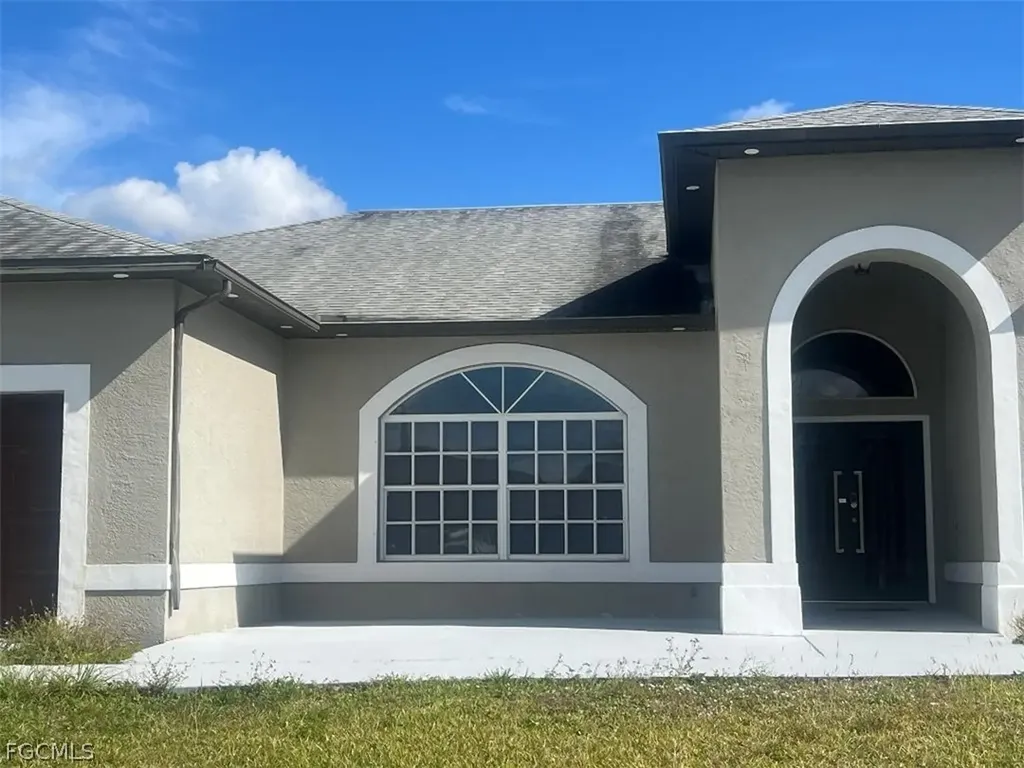 725 Castlestone Avenue S Lehigh Acres FL 33974